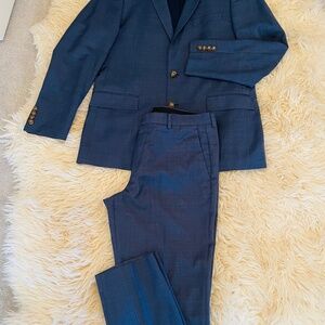 J Crew Thompson suit - Jacket 42R , pants W-34/L 34
